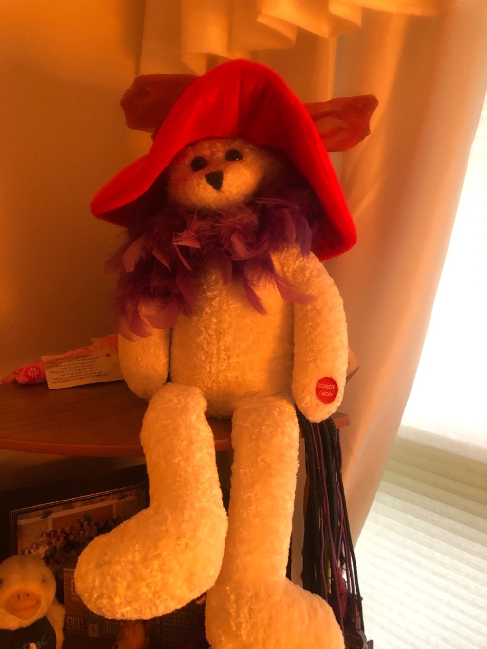 RED HAT MUSICAL-BEAR-PLAYS "GIRLSJUST WANT TO HAVE FUN" PRE-OWNED